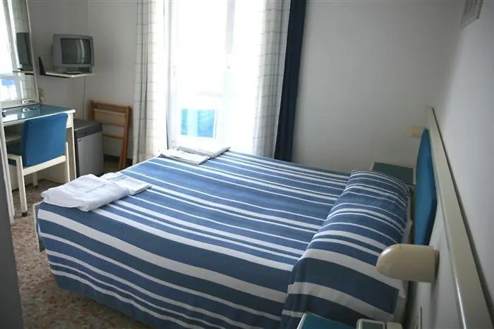 Hotel Milano Alassio 3*,